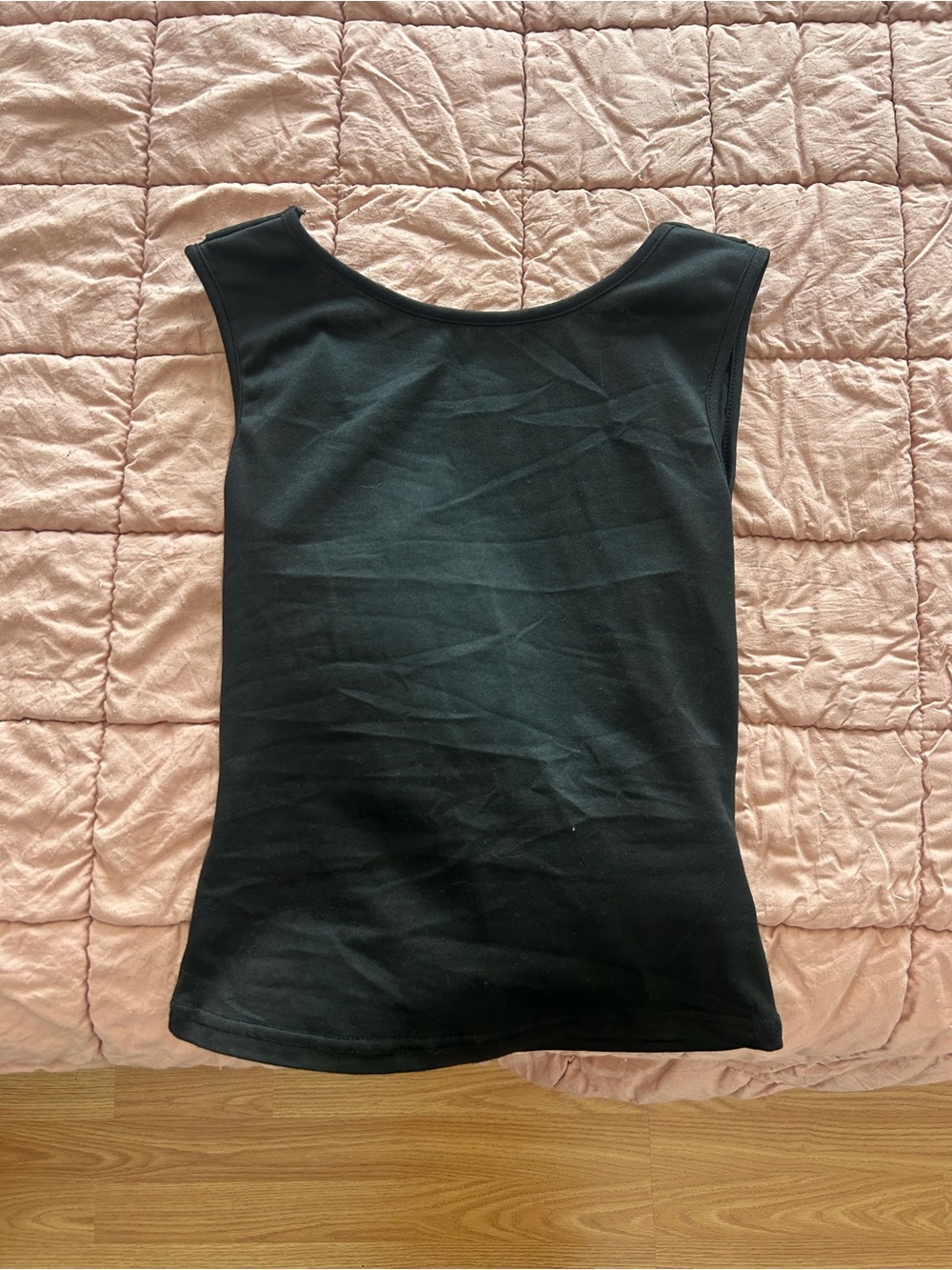 SHEIN Black Scoop Neck Tank Top open back
